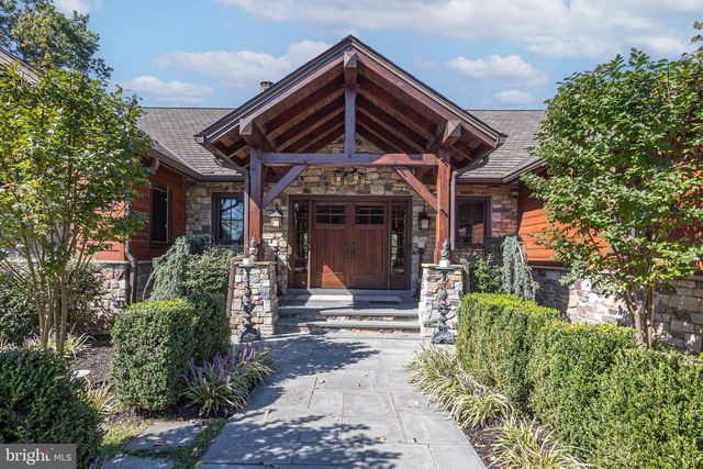 992 A WORTHINGTON MILL RD, Newtown, PA 18940