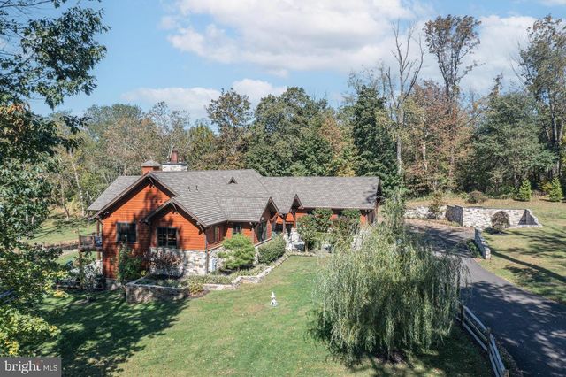 992 A WORTHINGTON MILL RD, Newtown, PA 18940