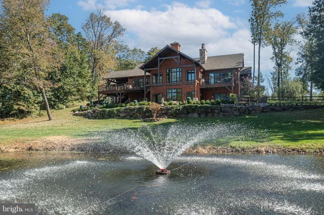 992 A WORTHINGTON MILL RD, Newtown, PA 18940