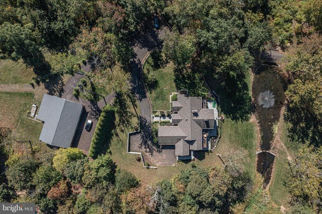 992 A WORTHINGTON MILL RD, Newtown, PA 18940