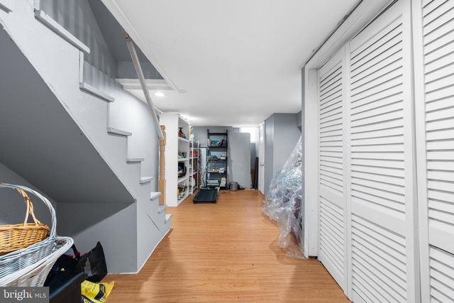 2534 S SARTAIN ST, Philadelphia, PA 19148