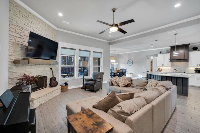 4040 Underwood Lane, Midlothian, TX 76065