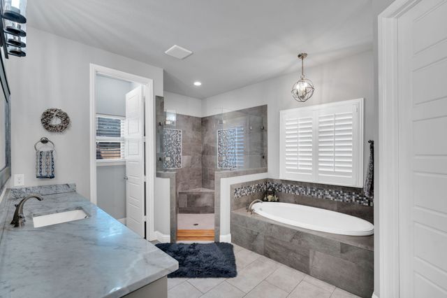 4040 Underwood Lane, Midlothian, TX 76065