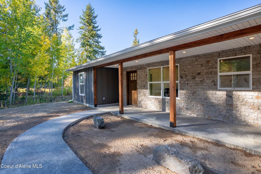 2186 Homestead Lp, Bonners Ferry, ID 83805 photo 5