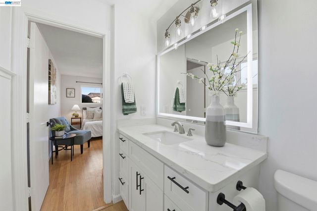 14297 Tiburon Rd, San Leandro, CA 94577