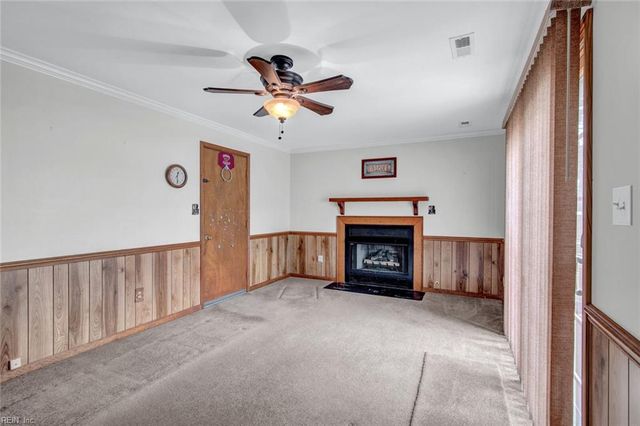 935 Chartwell DR, Newport News, VA 23608