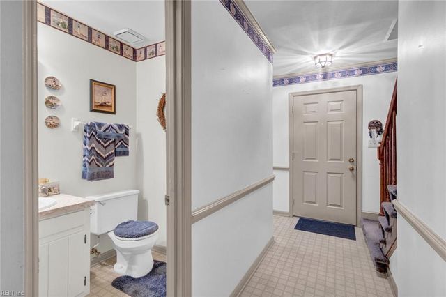 935 Chartwell DR, Newport News, VA 23608