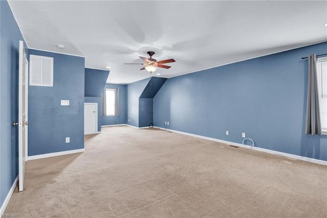 935 Chartwell DR, Newport News, VA 23608