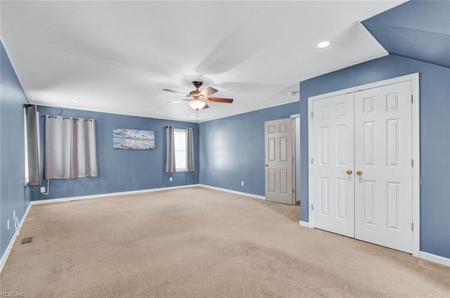 935 Chartwell DR, Newport News, VA 23608