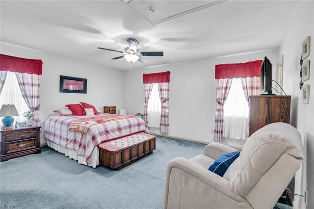 935 Chartwell DR, Newport News, VA 23608