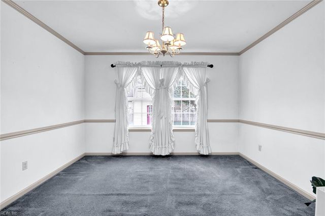 935 Chartwell DR, Newport News, VA 23608