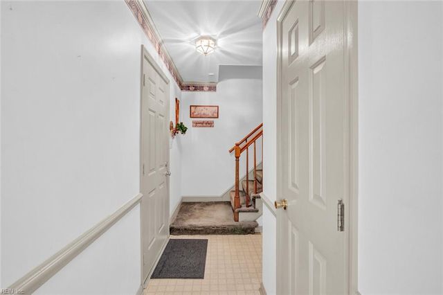 935 Chartwell DR, Newport News, VA 23608