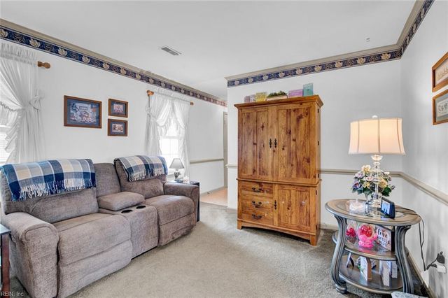 935 Chartwell DR, Newport News, VA 23608