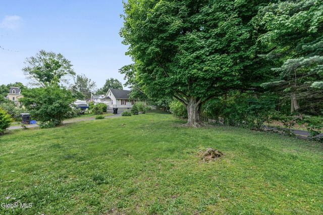 190 Spring Avenue, Troy, NY 12180