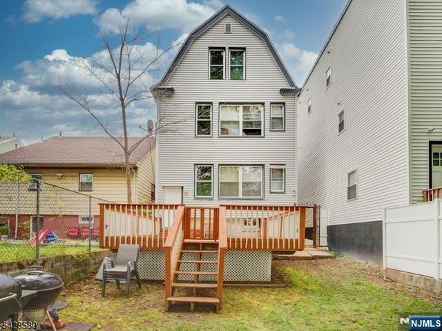 564 Sanford Avenue, Newark, NJ 07106