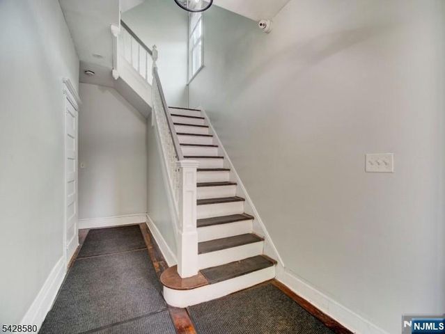 564 Sanford Avenue, Newark, NJ 07106