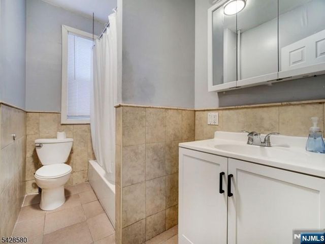 564 Sanford Avenue, Newark, NJ 07106