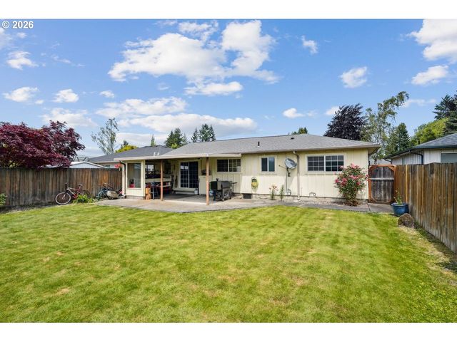 3381 NEBRASKA St, Longview, WA 98632