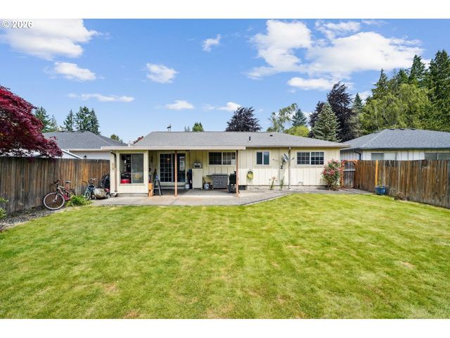 3381 NEBRASKA St, Longview, WA 98632