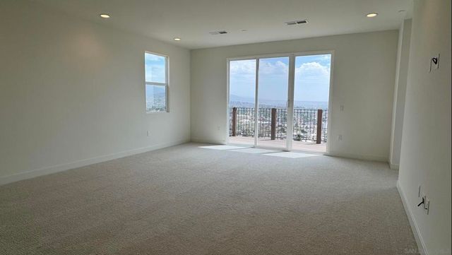 7795 La Mesa Summit Dr, La Mesa, CA 91941