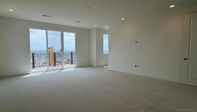 7795 La Mesa Summit Dr, La Mesa, CA 91941