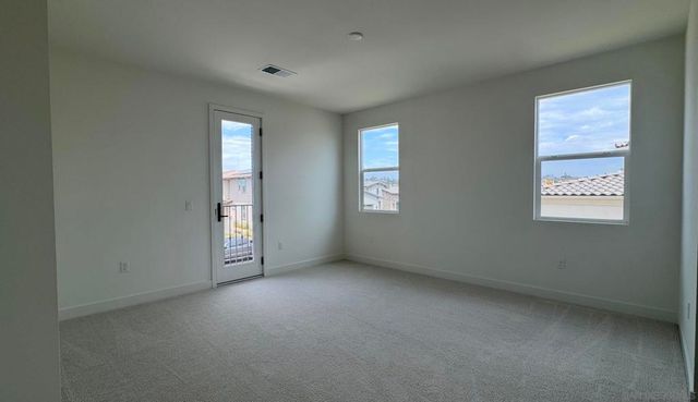 7795 La Mesa Summit Dr, La Mesa, CA 91941