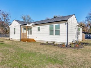 700 Isbell Road, Fort Worth, TX 76114