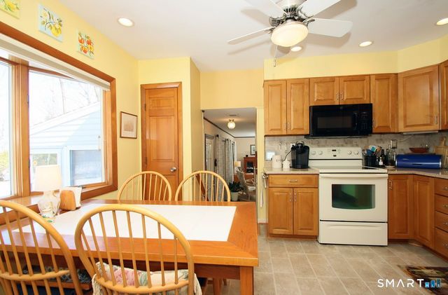 7 Old Forge Road, North Haven, CT 06473