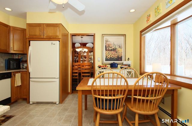 7 Old Forge Road, North Haven, CT 06473