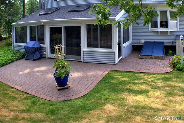 7 Old Forge Road, North Haven, CT 06473