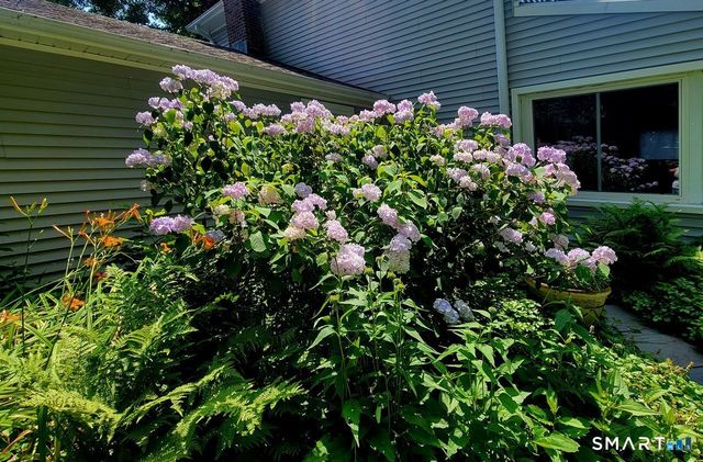 7 Old Forge Road, North Haven, CT 06473