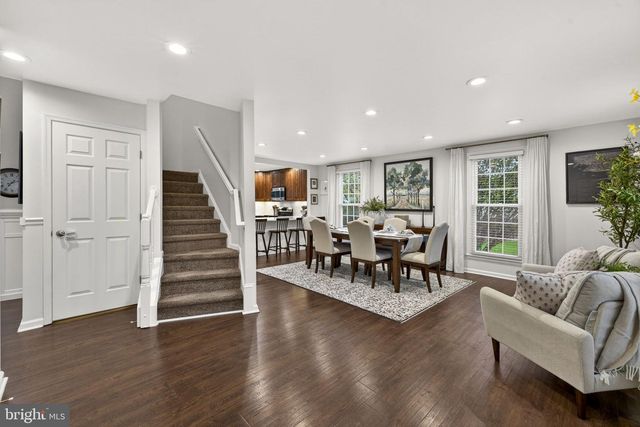 34 LINDEN HILL WAY SW, Leesburg, VA 20175