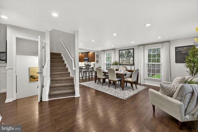 34 LINDEN HILL WAY SW, Leesburg, VA 20175