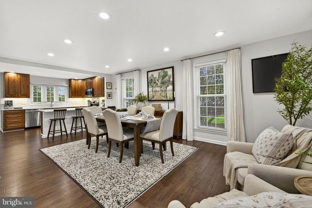 34 LINDEN HILL WAY SW, Leesburg, VA 20175