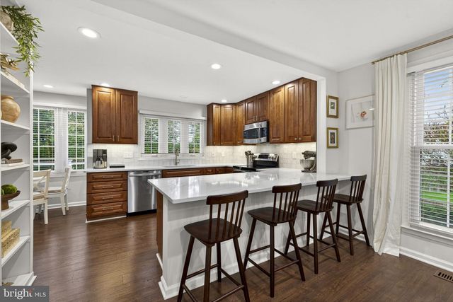 34 LINDEN HILL WAY SW, Leesburg, VA 20175