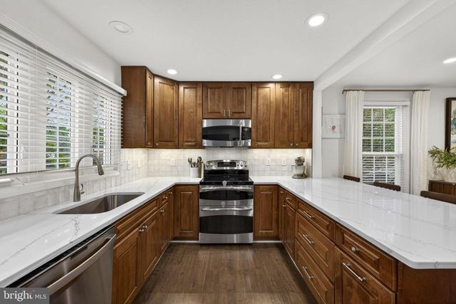 34 LINDEN HILL WAY SW, Leesburg, VA 20175