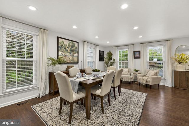 34 LINDEN HILL WAY SW, Leesburg, VA 20175