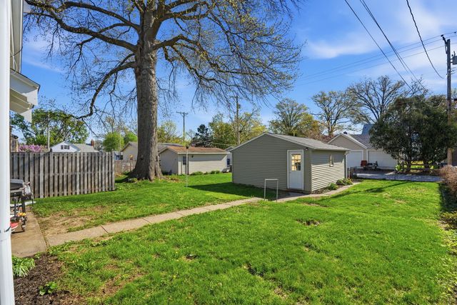 2951 Farnam Street, Davenport, IA 52803