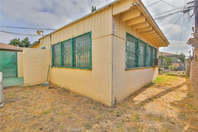 1208 S White Avenue, Compton, CA 90221