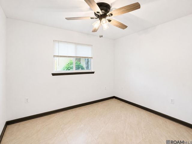 5785 Crestway Ave, Baton Rouge, LA 70812