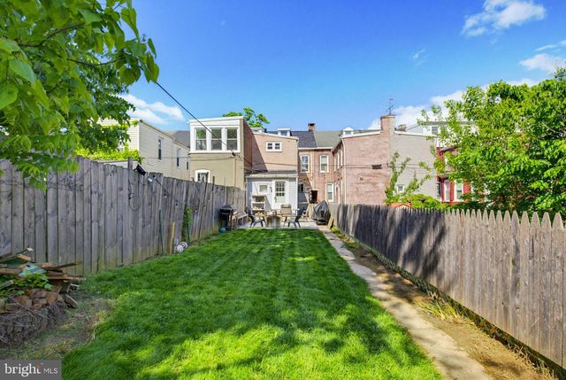 715 N QUEEN ST, Lancaster, PA 17603