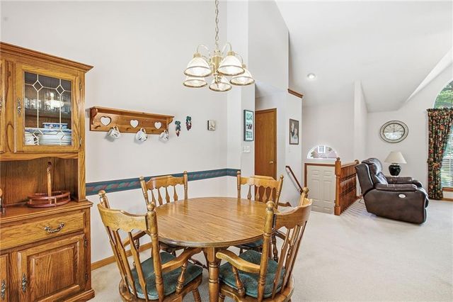 18104 E 31st Terrace Drive S, Independence, MO 64057