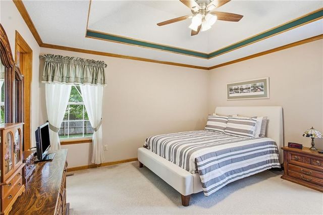 18104 E 31st Terrace Drive S, Independence, MO 64057