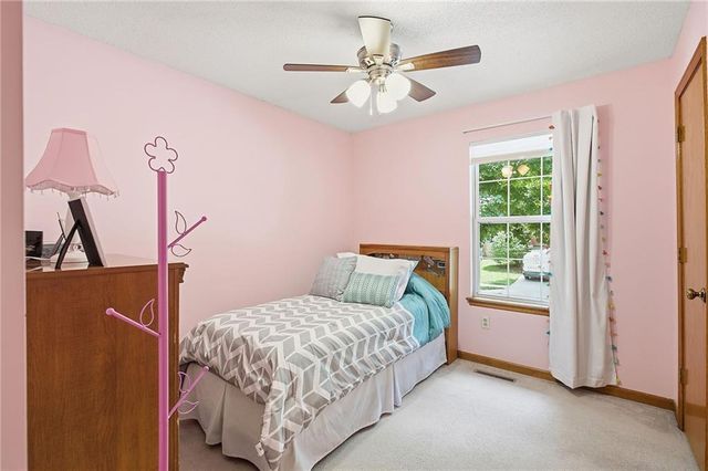 18104 E 31st Terrace Drive S, Independence, MO 64057