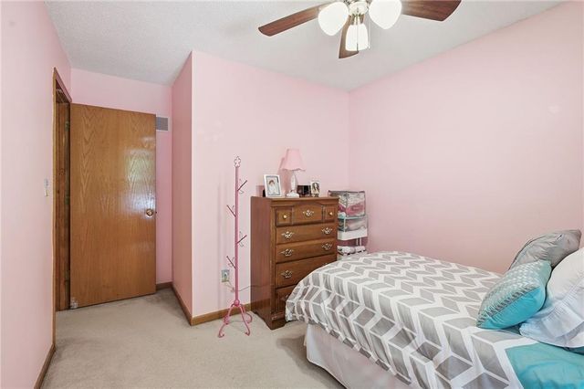 18104 E 31st Terrace Drive S, Independence, MO 64057