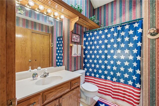 18104 E 31st Terrace Drive S, Independence, MO 64057