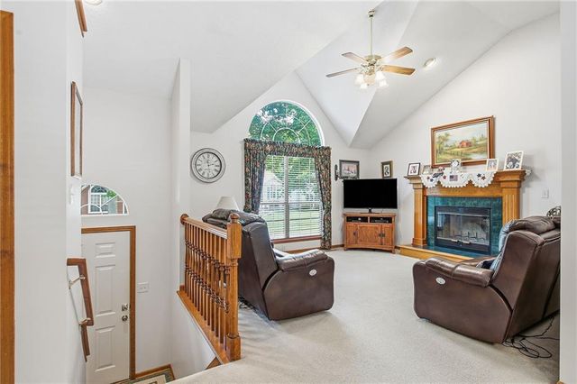 18104 E 31st Terrace Drive S, Independence, MO 64057