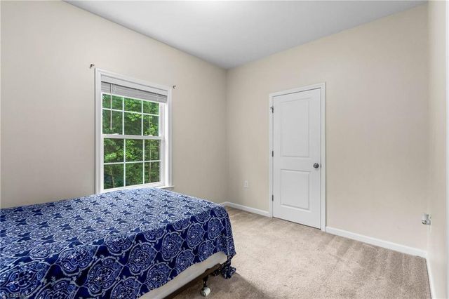 2529 Fiddlers Glenn Drive, Winston-salem, NC 27127