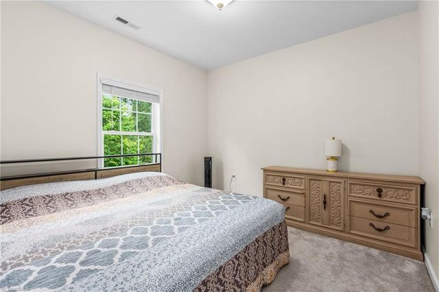 2529 Fiddlers Glenn Drive, Winston-salem, NC 27127
