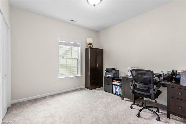 2529 Fiddlers Glenn Drive, Winston-salem, NC 27127